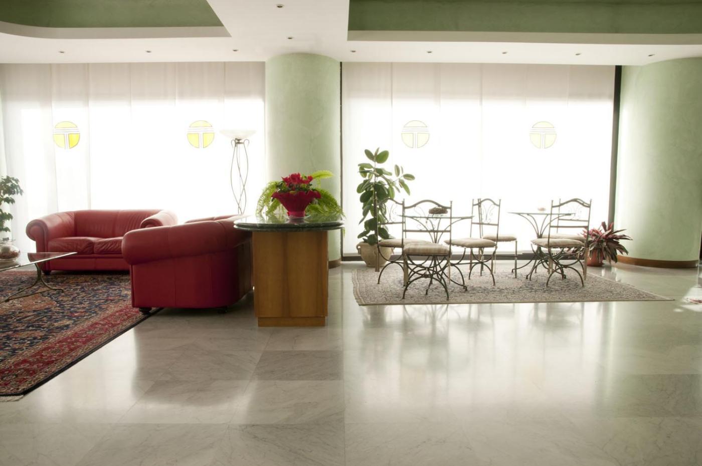 Hotel Thema Рокка-Сан-Джованні Екстер'єр фото