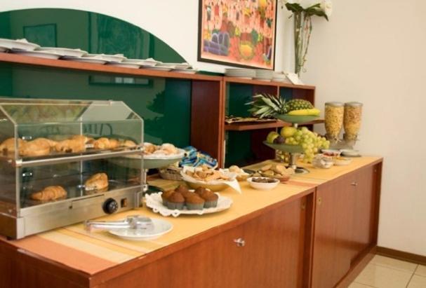 Hotel Thema Рокка-Сан-Джованні Екстер'єр фото