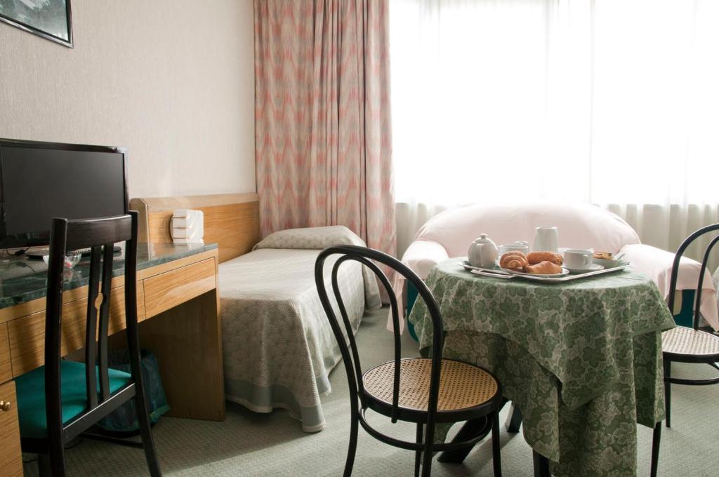 Hotel Thema Рокка-Сан-Джованні Екстер'єр фото